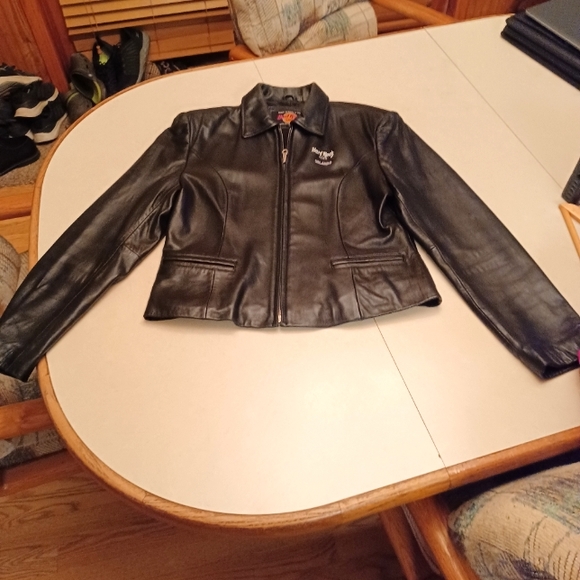 Vintage Hard Rock Cafe Women's Leather Jacket - Picture 3 of 16